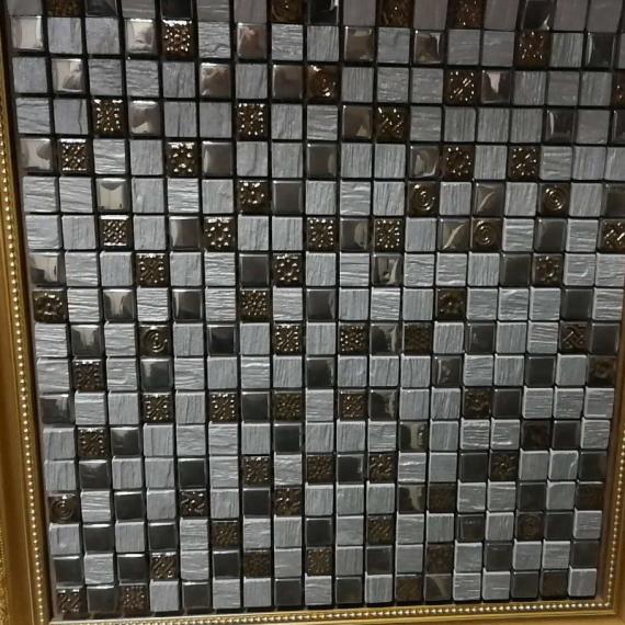 Mosaic construction material